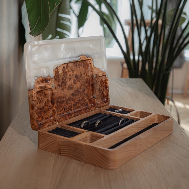 Jewelry box «Ornament. Platinum». Rock elm, white pearl epoxy resin, polyurethane