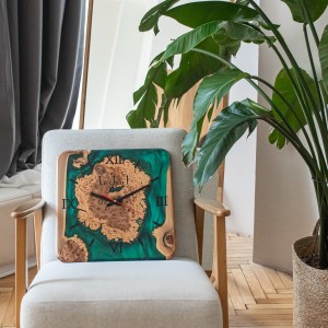 Wall clock «Quantum». Rock elm, green pearl epoxy resin, polyurethane 