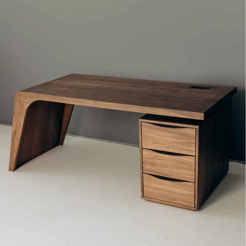 Робочий стіл «Тауер» з шухлядами. Карпатський ясени, поліуретановий лак