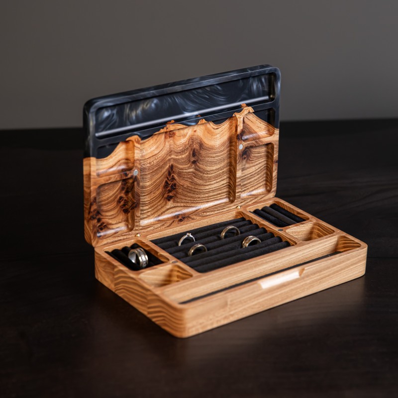 Jewelry Box “Ornament. Black Pearl”. Elm burl, black pearlescent epoxy resin, polyurethane finish