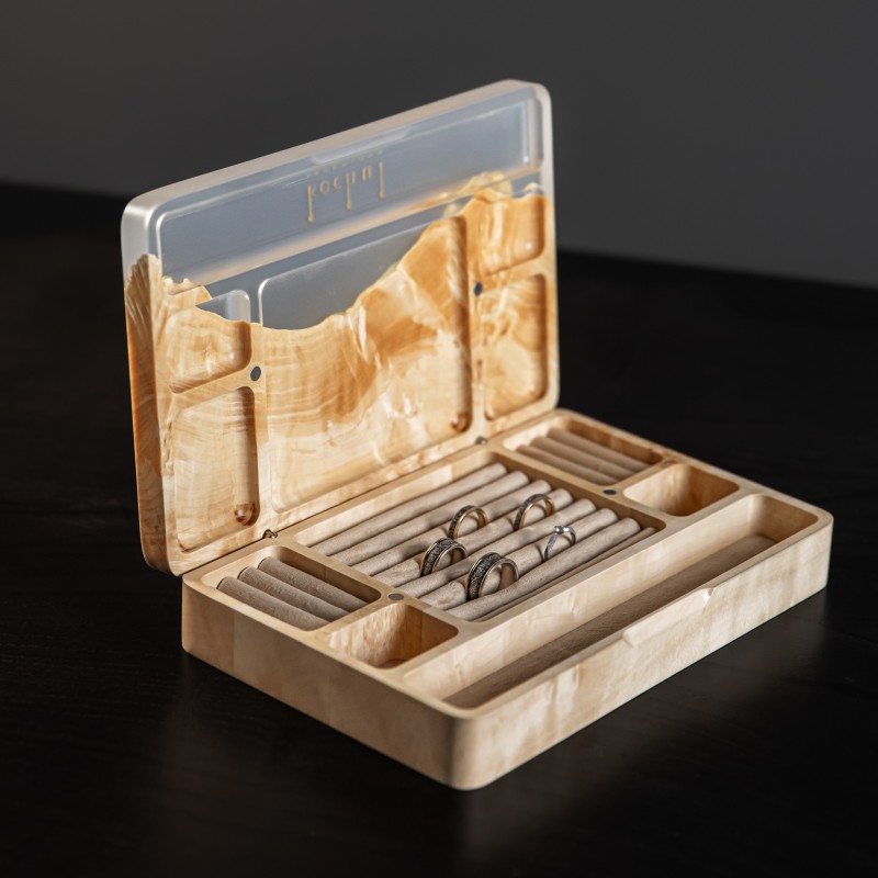 Скринька для прикрас «Орнамент. Кришталь». Клен, епоксидна смола, поліуретановий лак