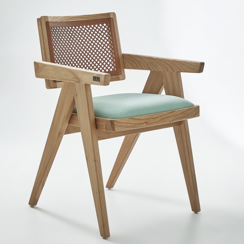 Сhair «Aurora». Carpathian ash, natural leather, polyurethane lacquer