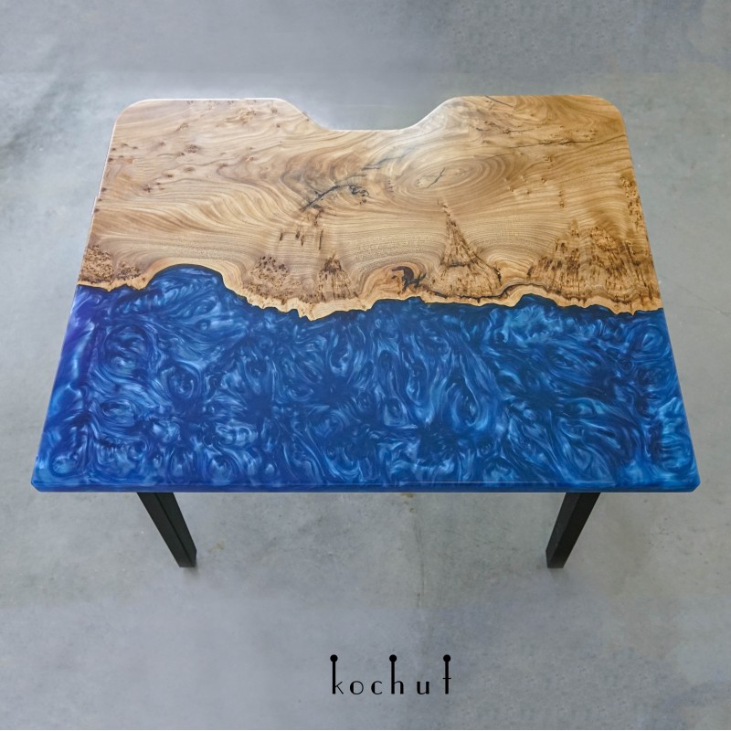 Cape York — desk made of elm and epoxy resin 