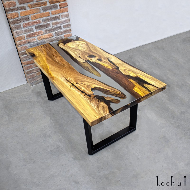 Grey Cardinal — dining table made of elm and epoxy resin