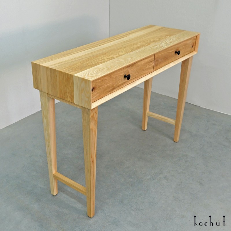 Table-console «Belvedere». Ash, polyurethane