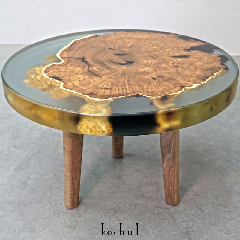 Side table «Ithaca». Wild olive, epoxy resin, polyurethane