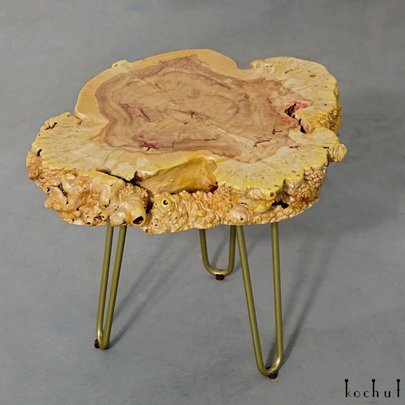 Sticky Bun — coffee table made of maple