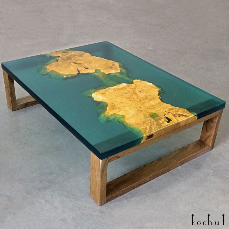 Arkenston — coffee table made of maple, epoxy resin