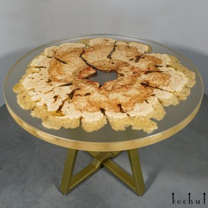 Dining table «Namibia». Maple, epoxy resin, polyurethane (circle)