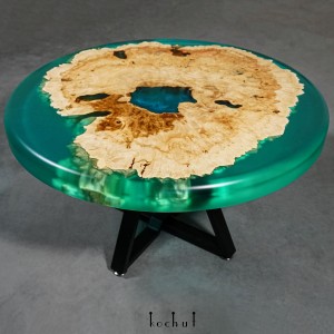 Журнальний стіл «Смарагдовий рай». Клен, епоксидна смола, поліуретановий лак, діаметр 750 мм