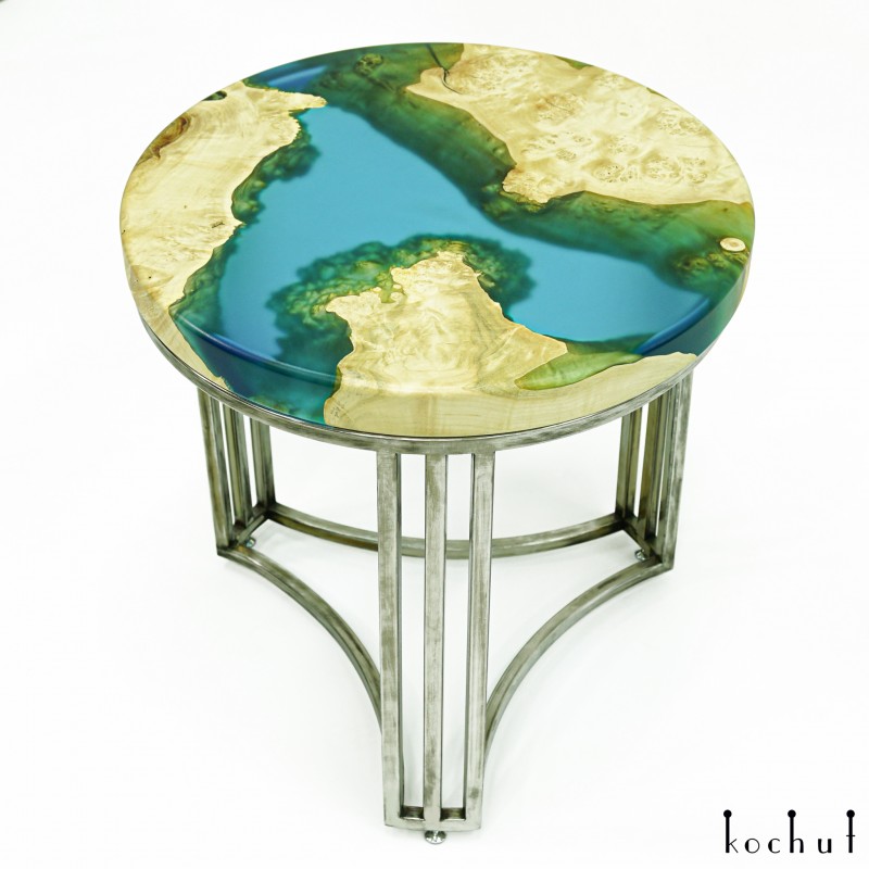 Coffee table «Santorini». California maple, turquoise transparent epoxy resin, polyurethane