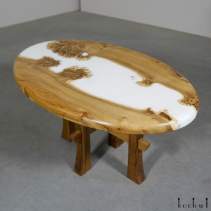 Coffee table «Zircon». Elm, epoxy resin, polyurethane 