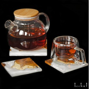 Комплект підставок під чашки та чайник «Вабі-Сабі. Туман». Дика маслина, епоксидна смола, поліуретановий лак