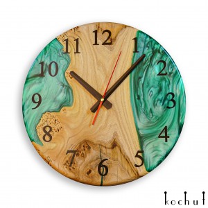 Wall clock «Continuum». Elm, green pearl epoxy resin, polyurethane, round shape