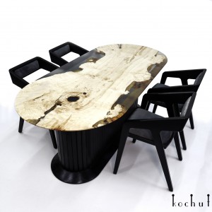 Dining table «Rhodus». California maple, transparent epoxy resin, polyurethane 