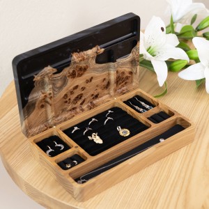 Jewelry box «Ornament. Black pearl». Rock elm, black pearl epoxy resin, polyurethane 