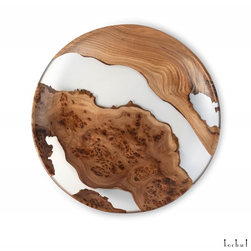 Decorative plate «Satori. Ice freshness». Rock elm, transparent epoxy resin, polyurethane 