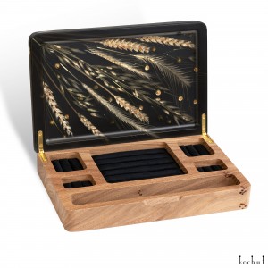 Jewelry box «Flowers. Spikelet». European walnut, black transparent epoxy resin, polyurethane 