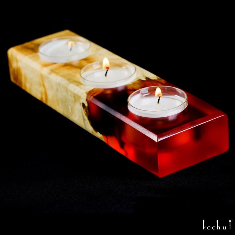 "Kasiopeya" candlestick. Elm, red transparent epoxy resin 
