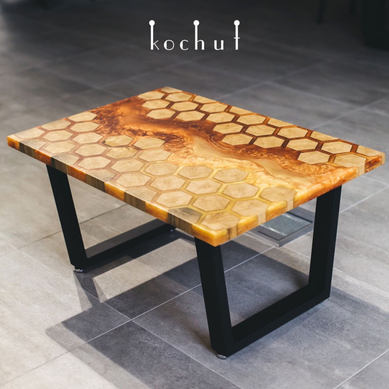 Side table «Honeycomb». Oak, epoxy resin, polyurethane