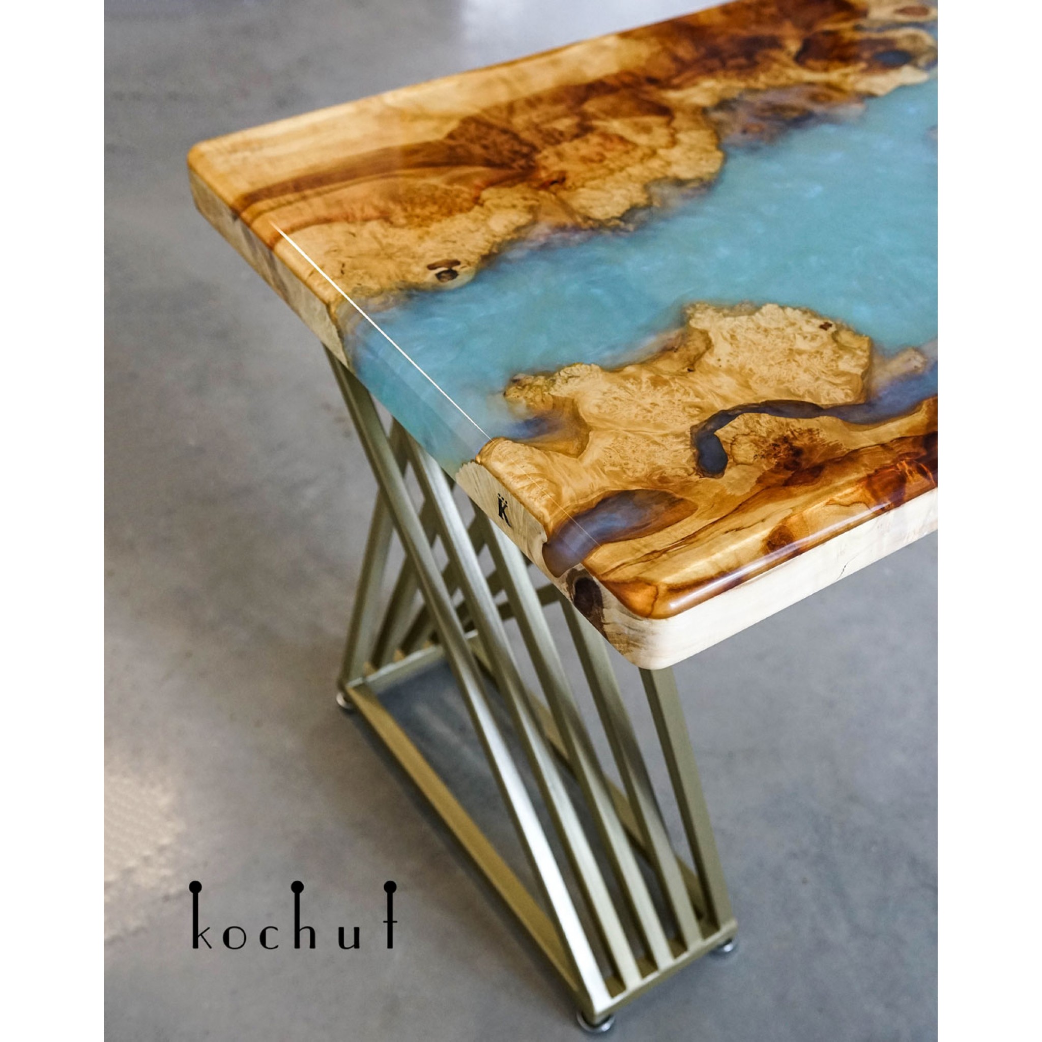Dining table Polar River  California maple, epoxy resin, polyurethane