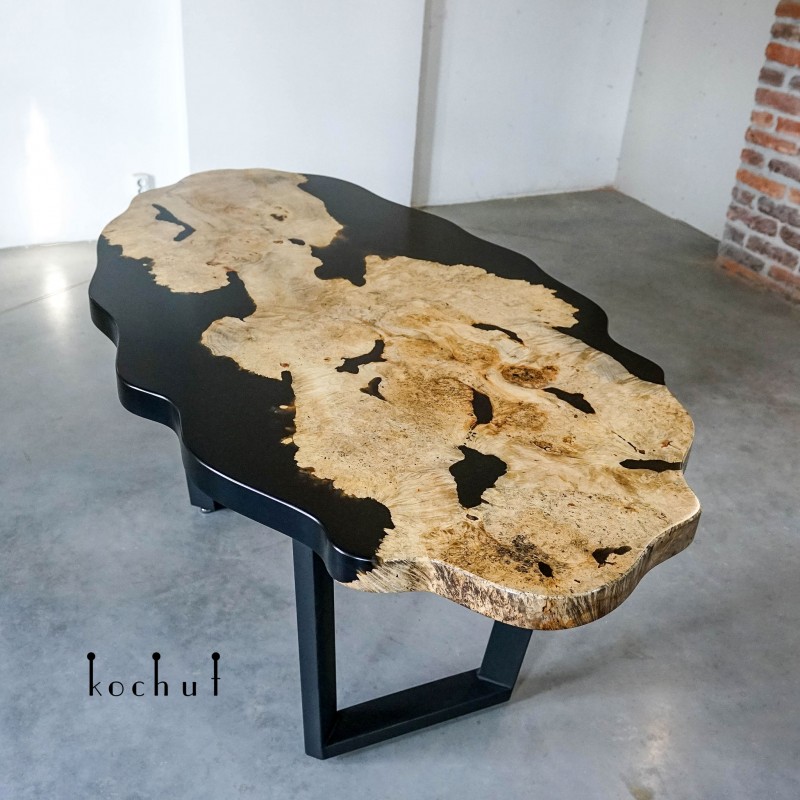 Dining table «Continental». Canadian maple, epoxy resin, polyurethane
