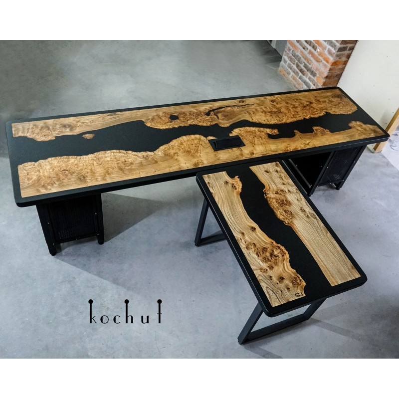 Taiken — tables set made of elm, walnut and epoxy resin