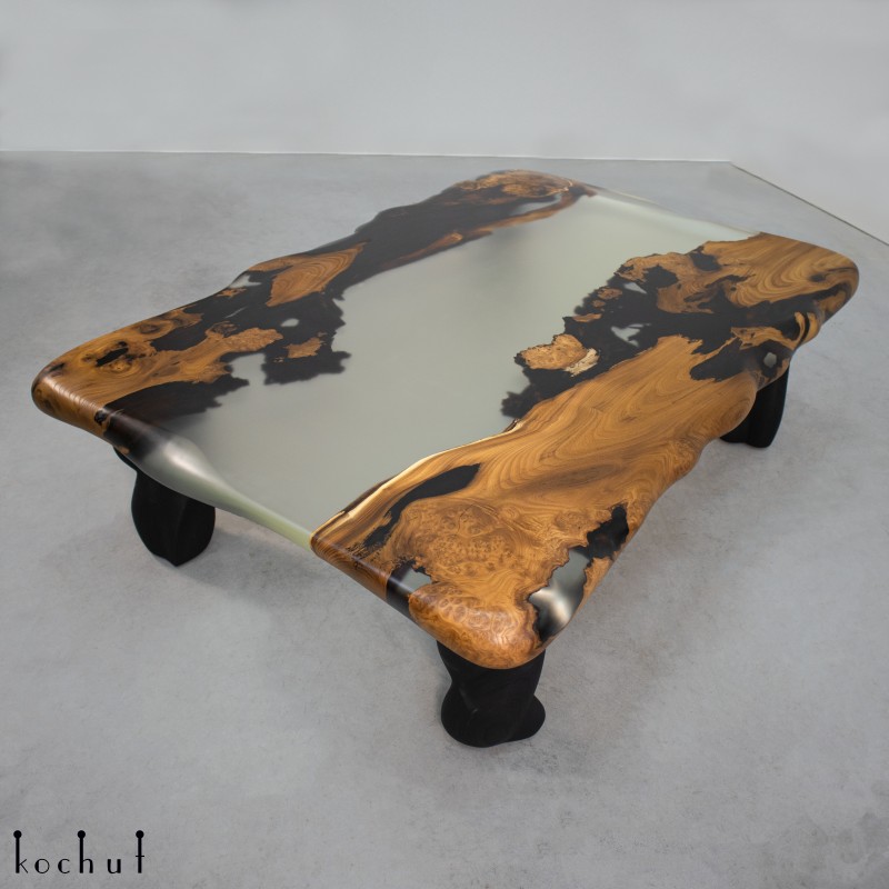 Side table «Dionysus». Wild olive, epoxy resin, polyurethane
